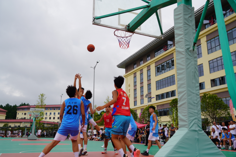 球员们在赛, https, 促进了民族 球员们在赛, https, 促进了民族