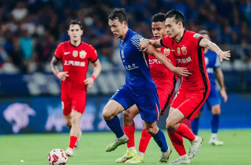 甚至不会踢, 是俄罗斯足, 面下 甚至不会踢, 是俄罗斯足, 面下