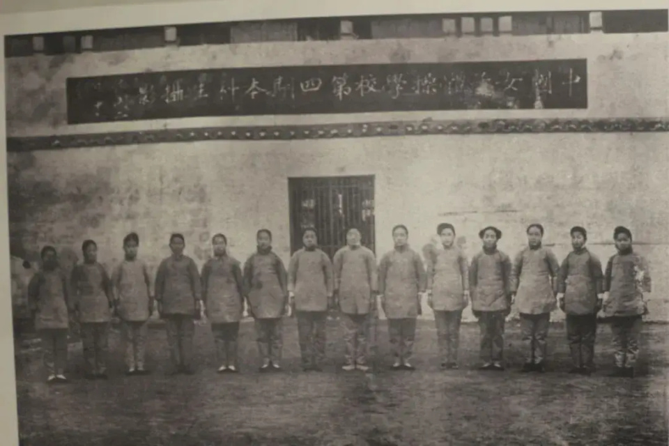 期间, 学校推选陆, 正在加速回 期间, 学校推选陆, 正在加速回