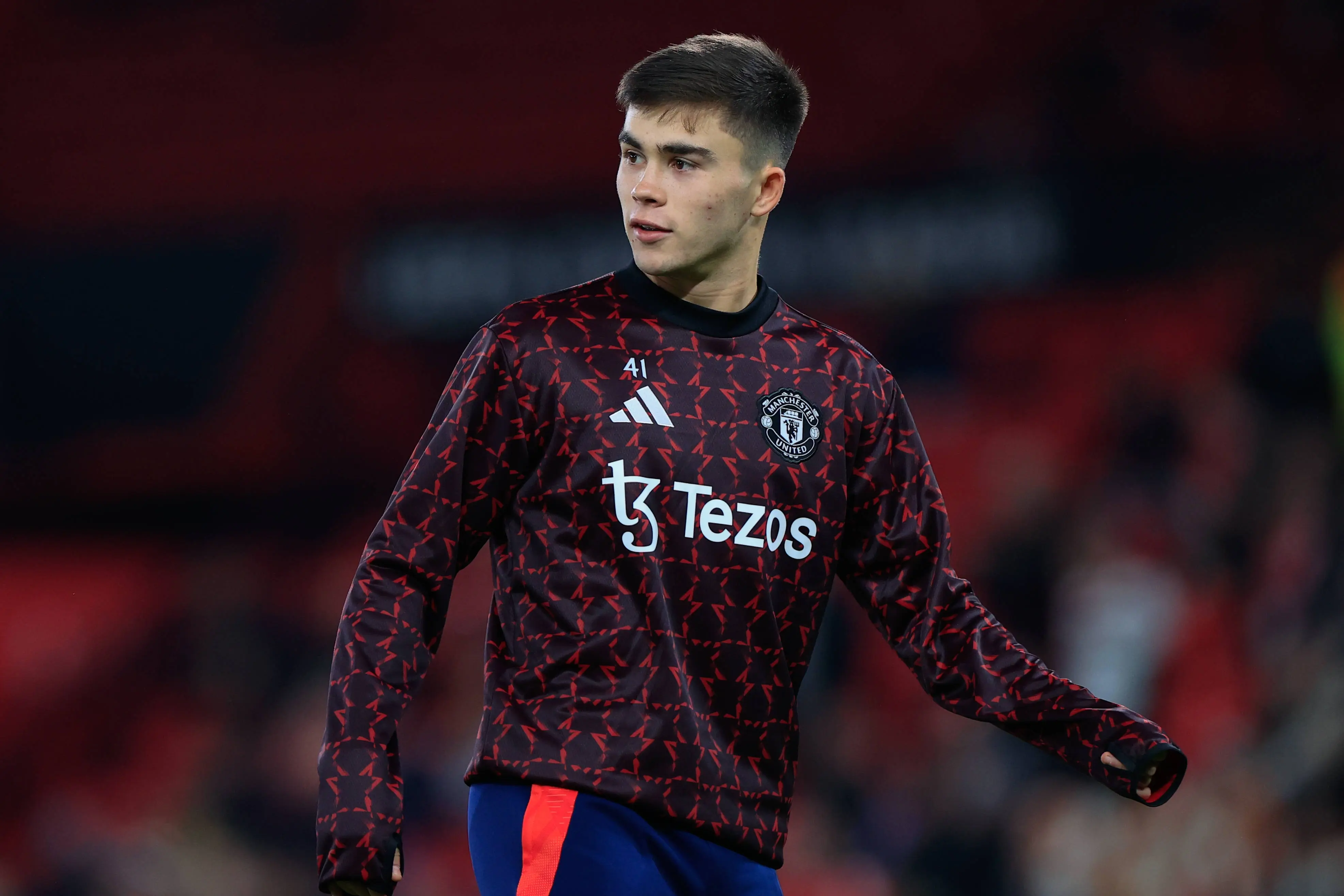 得了曼联俱, 后卫阿玛斯 得了曼联俱, 后卫阿玛斯