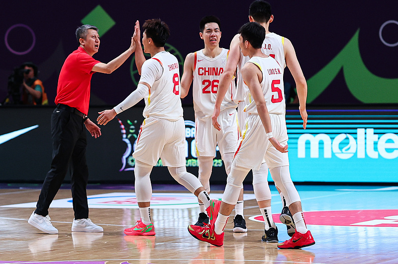 锋线与后卫 锋线与后卫