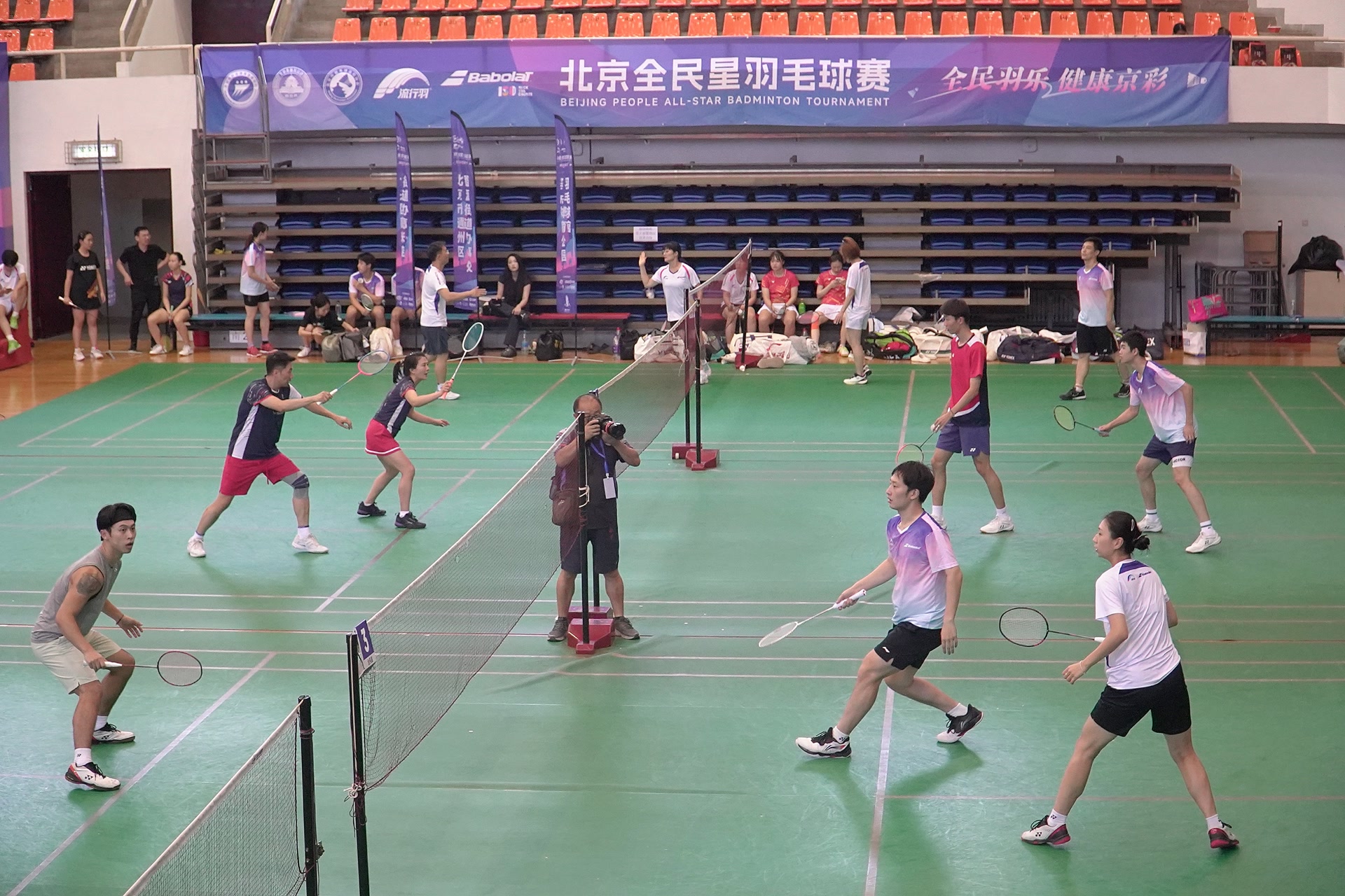 学体育馆内 学体育馆内