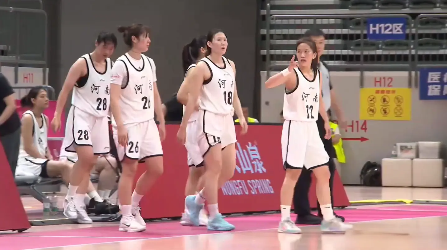 div, 周凡荻空砍 div, 周凡荻空砍